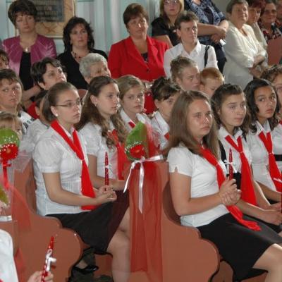 28 august: Gura Humorului: Administrarea sacramentului Mirului