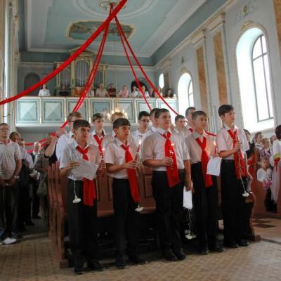 28 august: Gura Humorului: Administrarea sacramentului Mirului
