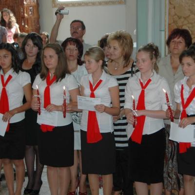 28 august: Gura Humorului: Administrarea sacramentului Mirului