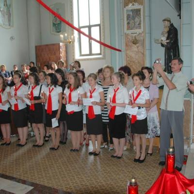 28 august: Gura Humorului: Administrarea sacramentului Mirului