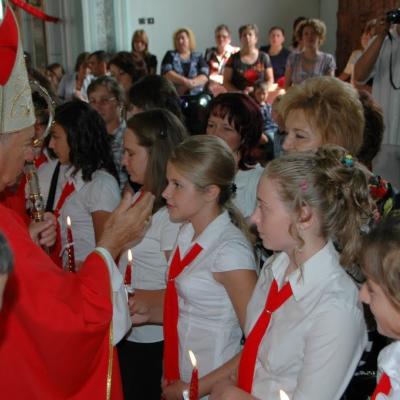 28 august: Gura Humorului: Administrarea sacramentului Mirului