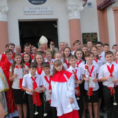28 august: Gura Humorului: Administrarea sacramentului Mirului