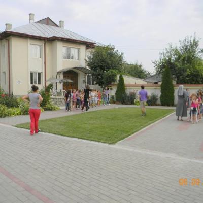 5-11 septembrie: Huşi ("Sfântul Anton"): Campus pentru copii