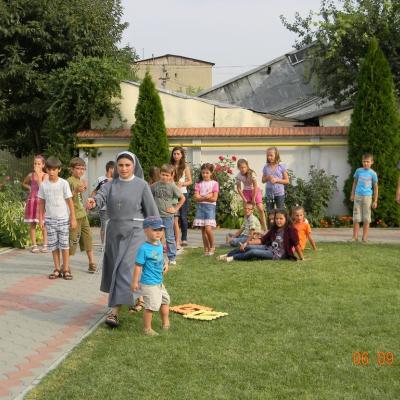 5-11 septembrie: Huşi ("Sfântul Anton"): Campus pentru copii