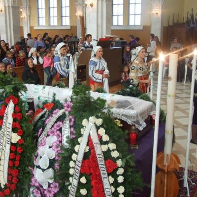 7 septembrie: Adjudeni: Funeraliile părintelui Mihai Gal