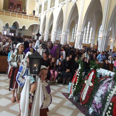7 septembrie: Adjudeni: Funeraliile părintelui Mihai Gal