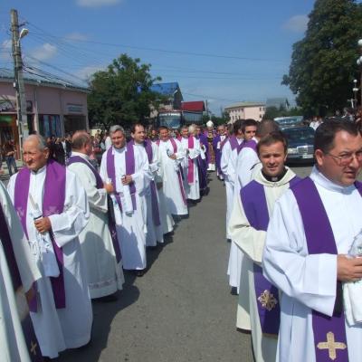 7 septembrie: Adjudeni: Funeraliile părintelui Mihai Gal