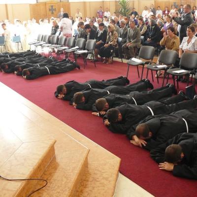10 septembrie: Roman: Profesiune solemnă la Institutul Teologic Franciscan