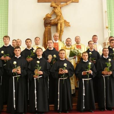 10 septembrie: Roman: Profesiune solemnă la Institutul Teologic Franciscan