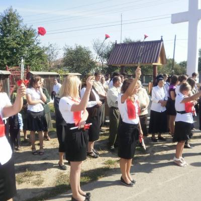 17 septembrie: Buhonca: Administrarea sacramentului Mirului