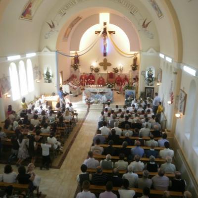 17 septembrie: Buhonca: Administrarea sacramentului Mirului