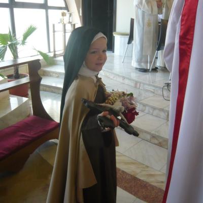 2 octombrie: Iaşi: Admirând-o pe sfânta Tereza a Pruncului Isus