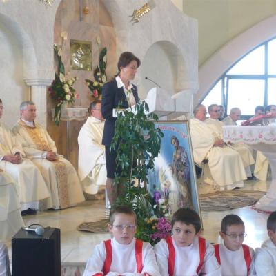 2 octombrie: Iaşi: Admirând-o pe sfânta Tereza a Pruncului Isus
