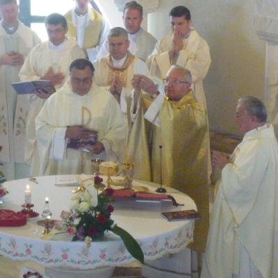 2 octombrie: Iaşi: Admirând-o pe sfânta Tereza a Pruncului Isus