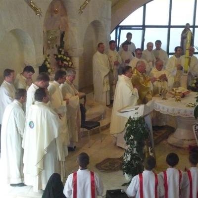 2 octombrie: Iaşi: Admirând-o pe sfânta Tereza a Pruncului Isus