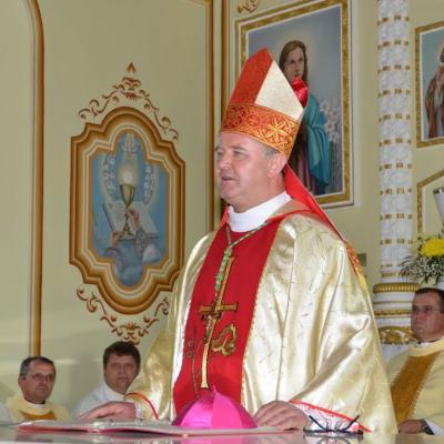 2 octombrie: Schineni: Consacrarea altarului şi sfintirea bisericii "Sfânta Tereza a Pruncului Isus"
