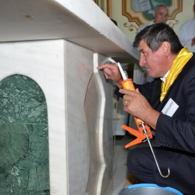 2 octombrie: Schineni: Consacrarea altarului şi sfintirea bisericii "Sfânta Tereza a Pruncului Isus"
