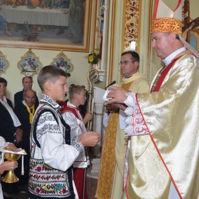 2 octombrie: Schineni: Consacrarea altarului şi sfintirea bisericii "Sfânta Tereza a Pruncului Isus"
