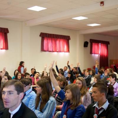 8 octombrie: Bacău: Adunarea Generală a Acţiunii Catolice