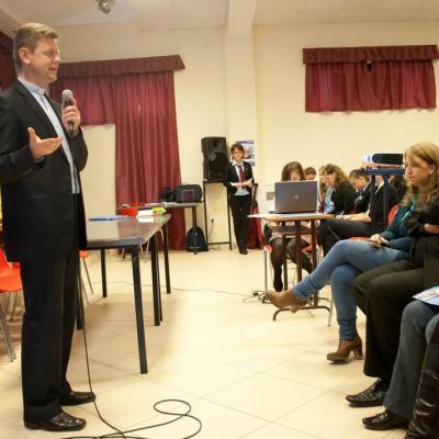 8 octombrie: Bacău: Adunarea Generală a Acţiunii Catolice