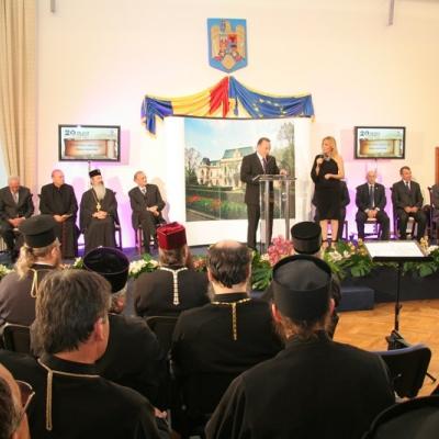 14 octombrie: Iaşi: Centrul Diecezan Caritas Iaşi premiat la "Seara Valorilor"