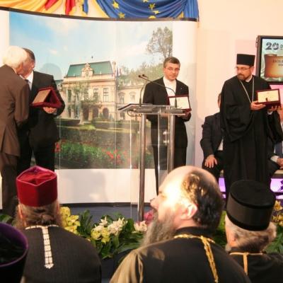 14 octombrie: Iaşi: Centrul Diecezan Caritas Iaşi premiat la "Seara Valorilor"