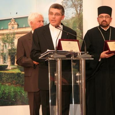 14 octombrie: Iaşi: Centrul Diecezan Caritas Iaşi premiat la "Seara Valorilor"