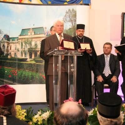14 octombrie: Iaşi: Centrul Diecezan Caritas Iaşi premiat la "Seara Valorilor"