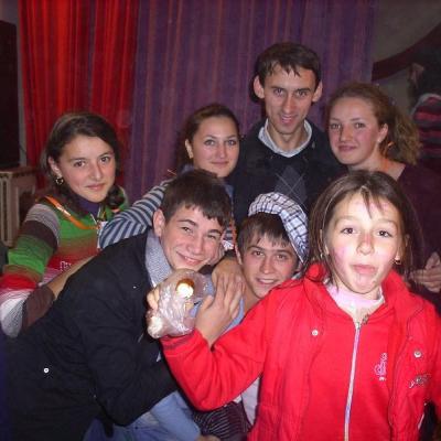 15 octombrie: Roman: "Ziua Bucuriei" în ACC