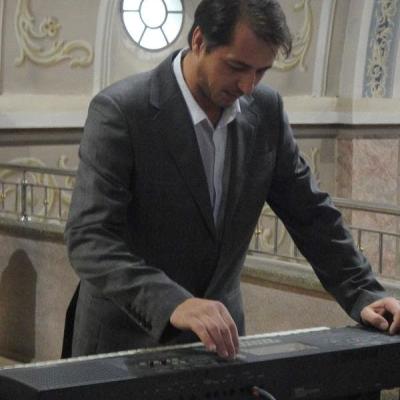 23 octombrie: Oneşti: 10 ani de Caelestis