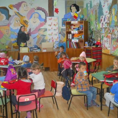 28-29 octombrie: Buruieneşti: Întâlniri ale educatoarelor, directoarelor şi responsabilelor din grădiniţele confesionale din dieceză