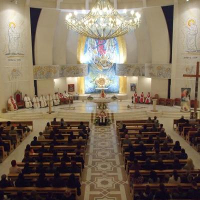 1 noiembrie: Iaşi: Liturghie cu requiem solemn pentru sufletele episcopilor şi preoţilor decedaţi