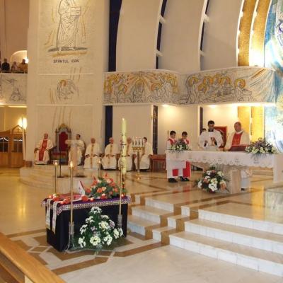 1 noiembrie: Iaşi: Liturghie cu requiem solemn pentru sufletele episcopilor şi preoţilor decedaţi