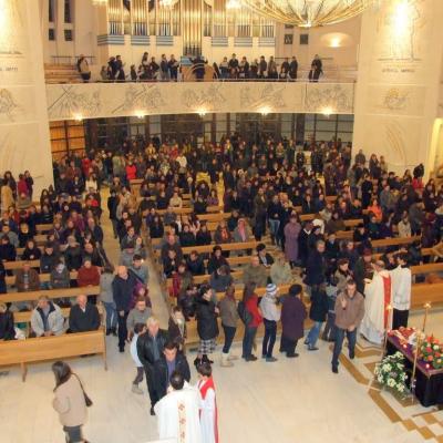 1 noiembrie: Iaşi: Liturghie cu requiem solemn pentru sufletele episcopilor şi preoţilor decedaţi