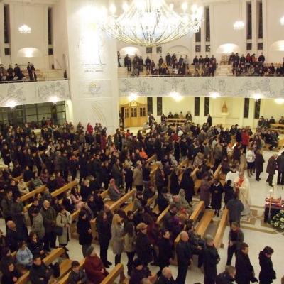1 noiembrie: Iaşi: Liturghie cu requiem solemn pentru sufletele episcopilor şi preoţilor decedaţi