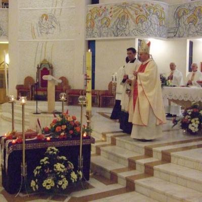 1 noiembrie: Iaşi: Liturghie cu requiem solemn pentru sufletele episcopilor şi preoţilor decedaţi