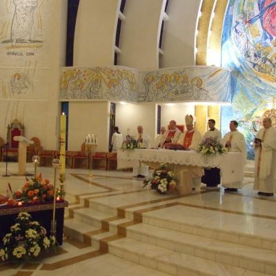 1 noiembrie: Iaşi: Liturghie cu requiem solemn pentru sufletele episcopilor şi preoţilor decedaţi