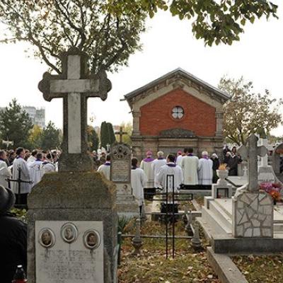 2 noiembrie: Iaşi: Pomenirea tuturor credincioşilor răposaţi în cimitirul "Eternitatea". Foto: Adrian Cuba