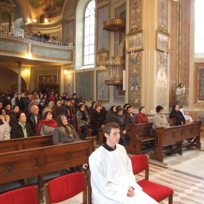 2 noiembrie: Iaşi: Liturghie cu requiem in catedrala "Adormirea Maicii Domnului" şi rugăciuni pentru răposaţi la cimitirul "Eternitatea" din Iaşi