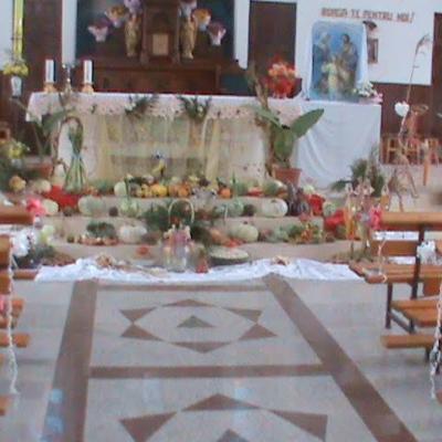 6 noiembrie: Valea Mică: Ziua Recoltei şi a Recunoştinţei