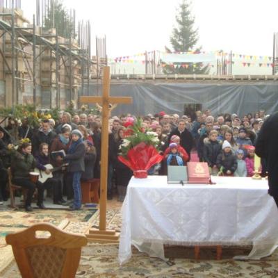 20 noiembrie: Bogdăneşti: Sfinţirea pietrei de temelie a noii biserici