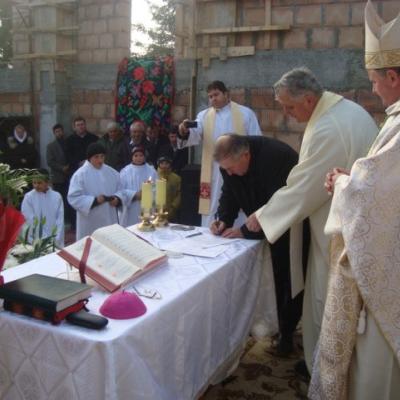 20 noiembrie: Bogdăneşti: Sfinţirea pietrei de temelie a noii biserici