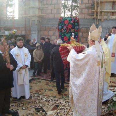 20 noiembrie: Bogdăneşti: Sfinţirea pietrei de temelie a noii biserici