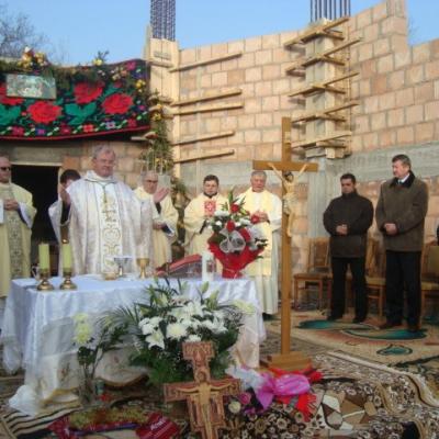20 noiembrie: Bogdăneşti: Sfinţirea pietrei de temelie a noii biserici