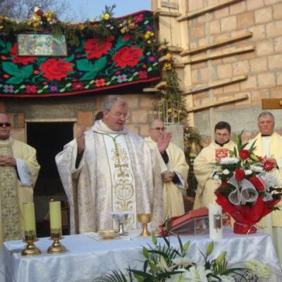 20 noiembrie: Bogdăneşti: Sfinţirea pietrei de temelie a noii biserici