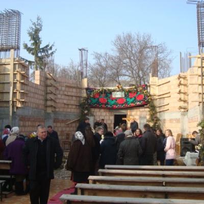 20 noiembrie: Bogdăneşti: Sfinţirea pietrei de temelie a noii biserici