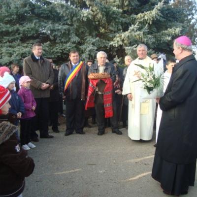 20 noiembrie: Bogdăneşti: Sfinţirea pietrei de temelie a noii biserici