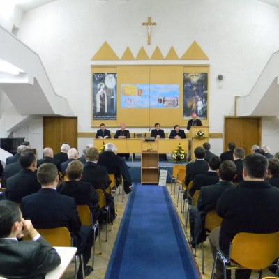 26 noiembrie: Iaşi: La 55 de ani de la redeschiderea secţiei române a Institutului Teologic Romano-Catolic
