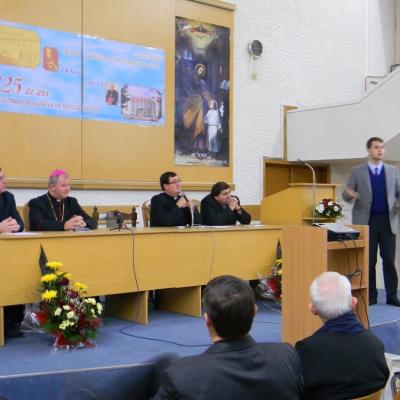 26 noiembrie: Iaşi: La 55 de ani de la redeschiderea secţiei române a Institutului Teologic Romano-Catolic