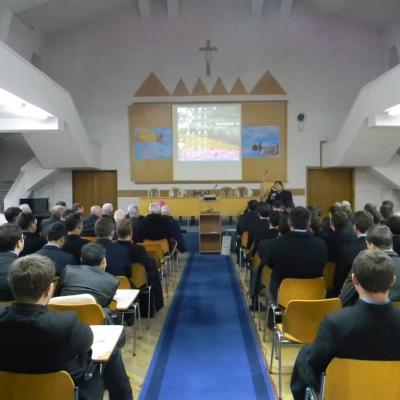 26 noiembrie: Iaşi: La 55 de ani de la redeschiderea secţiei române a Institutului Teologic Romano-Catolic